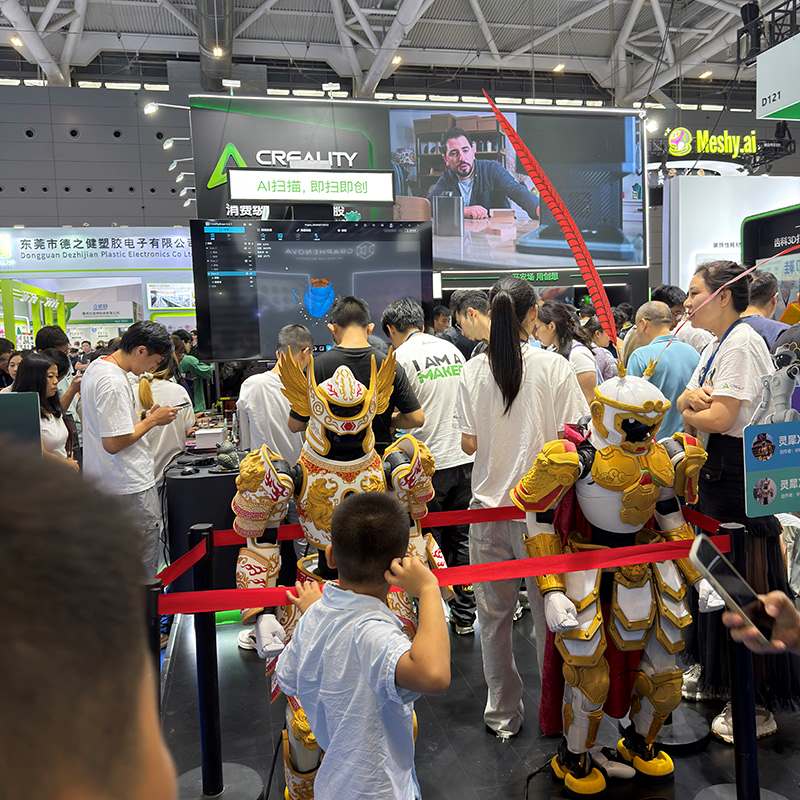 Hongyian team visiting supplier booths at Shenzhen AI Electronics Expo August 2026